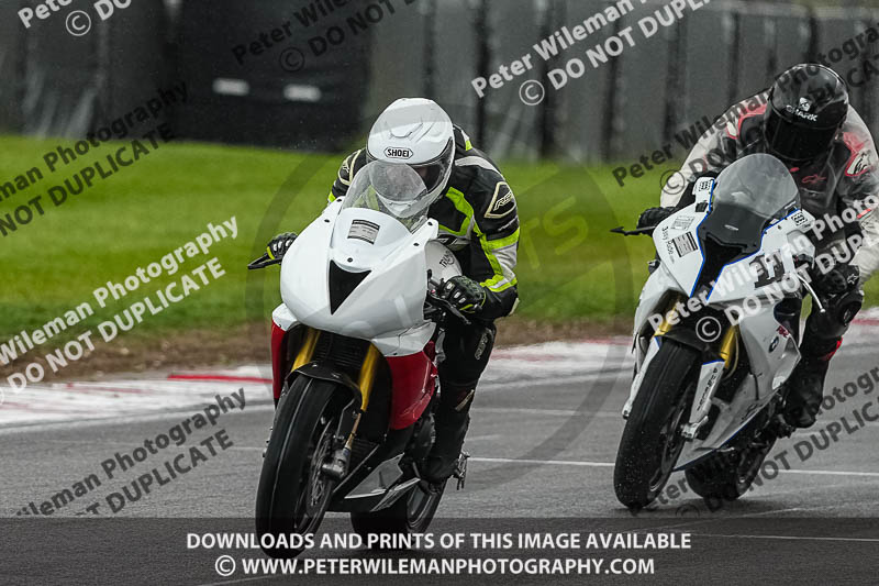 donington no limits trackday;donington park photographs;donington trackday photographs;estoril;event digital images;motorbikes;no limits;no limits trackdays;peter wileman photography;portugal;trackday;trackday digital images;trackday photos